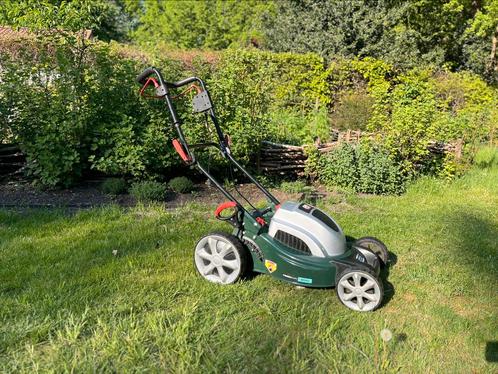 Powerplus grasmaaier 1800 w 46cm maaibreedte, Tuin en Terras, Grasmaaiers, Gebruikt, Elektrische grasmaaier, 40 t/m 49 cm, Cirkelmaaier