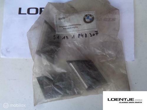 Stootlijst achterscherm links BMW e23 nieuw nos 745i 735i et, Auto-onderdelen, Carrosserie, BMW, Gebruikt, Ophalen of Verzenden