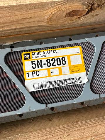 Cat 5N8208 5N-8208 core a after cooler disponible aux enchères