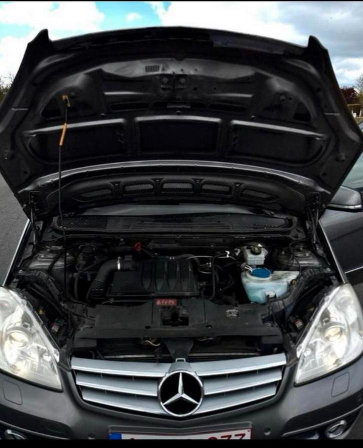 Mercedes A180 automaat, Auto's, Mercedes-Benz, Particulier, A-Klasse, ABS, Adaptive Cruise Control, Airbags, Airconditioning, Bluetooth