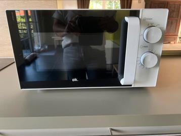 Compacte microgolfoven – Ideaal voor kot of studio! beschikbaar voor biedingen