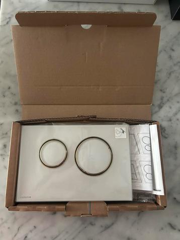 Geberit Sigma 21 voor 2 toets Spoeling Messing Goud/ wit. beschikbaar voor biedingen