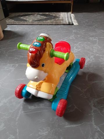 schommelpaard  met geluid beschikbaar voor biedingen