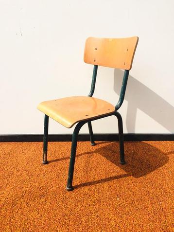 Petite chaise d'école style Tubax Vintage 60s / 70s stoeltje
