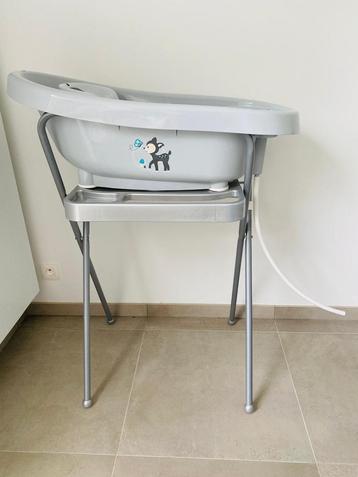 Bébejou babybadje beschikbaar voor biedingen