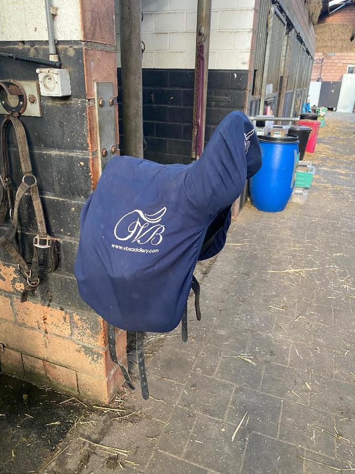 Dressuur zadel te koop, Dieren en Toebehoren, Paarden en Pony's | Zadels, Zo goed als nieuw, Dressuur, Ophalen