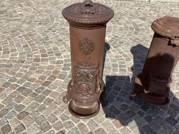 Duveltje, kachel antiek, Godin beschikbaar voor biedingen