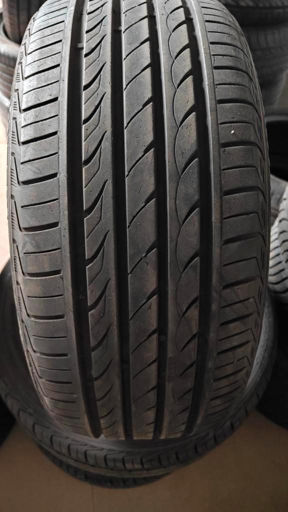 Banden 195/50/r15 35€ per stuk met plaatsen 1955015, Auto-onderdelen, Besturing, Ophalen of Verzenden