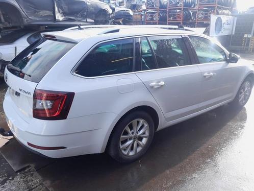 TANKKLEP Skoda Octavia Combi (5EAC) (01-2012/07-2020), Auto-onderdelen, Carrosserie, Skoda, Gebruikt