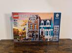 Lego icons 10270 bookshop gesloten doos, Ophalen of Verzenden, Nieuw, Complete set, Lego