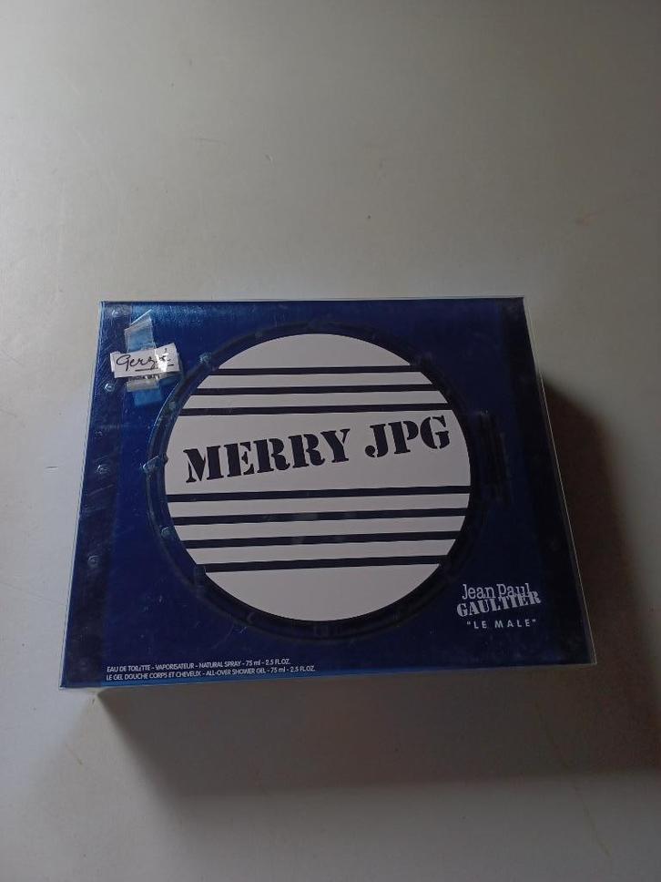 GAULTIER kerstdoos met het mannelijke logo, Verzamelen, Parfumverzamelingen, Verzenden