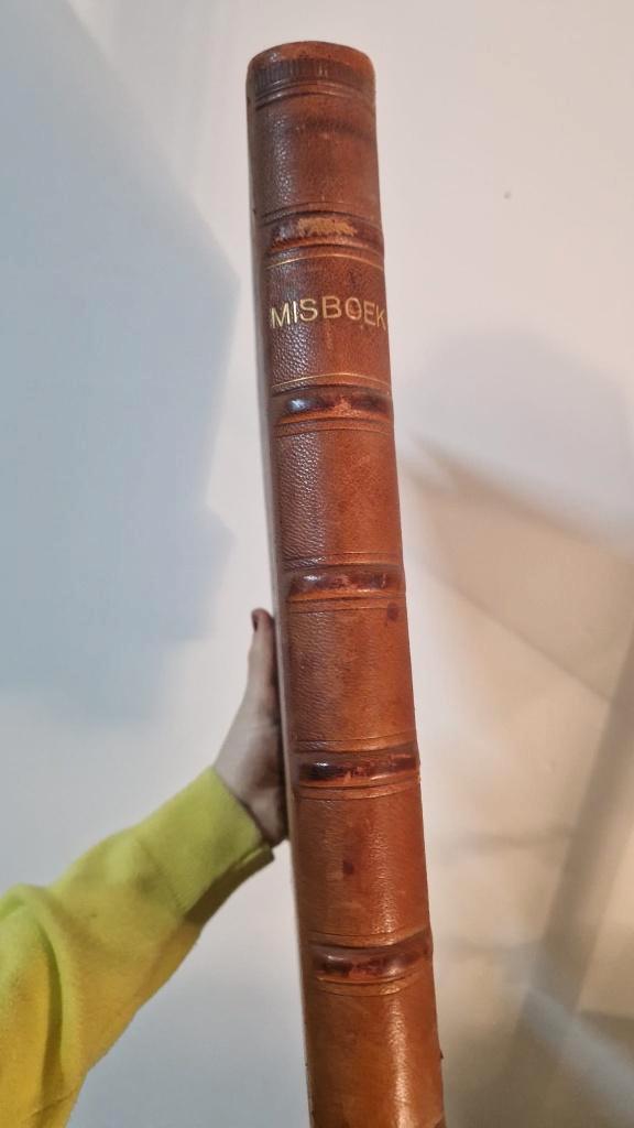 Antiek Misboek Oud-Katholieke Kerk (1910), Antiek en Kunst, Antiek | Boeken en Manuscripten, Ophalen of Verzenden