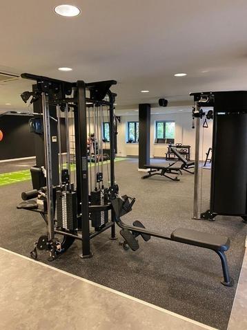 DAP Technogym 4-stack et Life Fitness à prix fixe Technogym disponible aux enchères