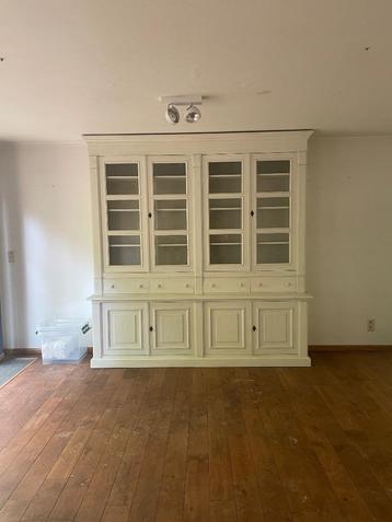 Gratis witte etalagekast - goede staat - zelf af te halen, Huis en Inrichting, Ophalen, 150 tot 200 cm, Zo goed als nieuw, Met deur(en)