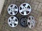 Velgen 15 inch 5x114 kia venga met wieldoppen, Ophalen, 15 inch, Velg(en), Nieuw