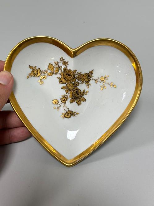 Antiek Hartjes schotel porselein 22-karaats verguld bloemen, Antiek en Kunst, Antiek | Servies los, Ophalen of Verzenden