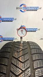 2x Pirelli Scorpion Winter (N0) 255/55 R18 105V 255/55/18 25, Auto-onderdelen, Banden en Velgen, 18 inch, Gebruikt, 255 mm, Band(en)