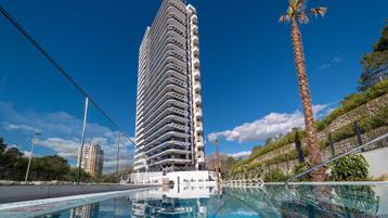 NIEUW PENTHOUSE TE KOOP IN BENIDORM MET UITZICHT OP ZEE EN G beschikbaar voor biedingen