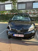 Yaris met schade, kan hersteld worden, Auto's, Toyota, Zwart, Particulier, Dealer onderhouden, Yaris