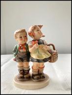 2 Hummel beeldjes (Goebel), Antiek en Kunst, Ophalen of Verzenden