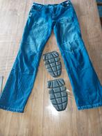Richa kevlar jeans, Motoren