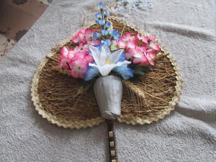 eventails garnis decoratifs, Divers, Emballage cadeau, Neuf, Sac cadeau, Sac cadeau, Enlèvement