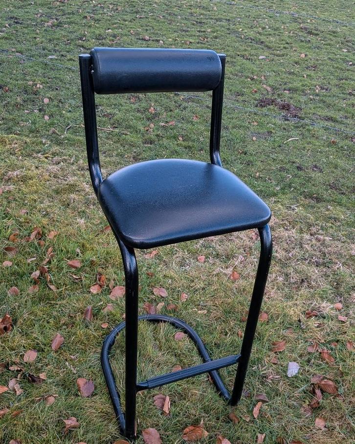 2 tabourets de bar avec dossiers, Maison & Meubles, Tabourets de bar, Comme neuf, 90 cm ou plus, Synthétique, Métal, 2 tabourets