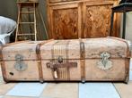 Antieke koffer uit klooster, Huis en Inrichting, Woonaccessoires | Kisten, Ophalen of Verzenden, Zo goed als nieuw