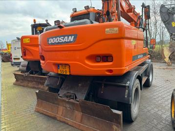 Gevraagd Doosan Graafmachines beschikbaar voor biedingen