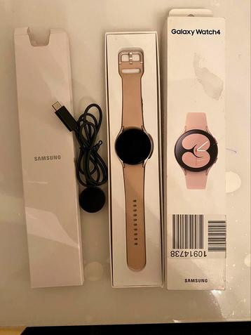 Samsung Watch 4  beschikbaar voor biedingen