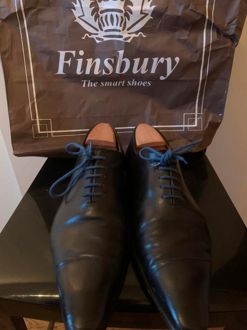 Paire de souliers noirs en cuir fin signée Finsbury, Kleding | Heren, Schoenen, Zwart, Ophalen of Verzenden