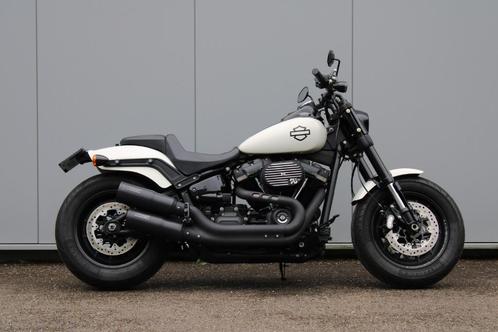 Harley-Davidson Fat Bob 114 avec échappement Vance & Hines, Motos, Motos | Harley-Davidson, Entreprise, Chopper, plus de 35 kW