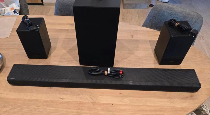 samsung soundbar Q700a met subwoofer 2 draadloze speakers, Audio, Tv en Foto, Soundbars, Zo goed als nieuw, Ophalen