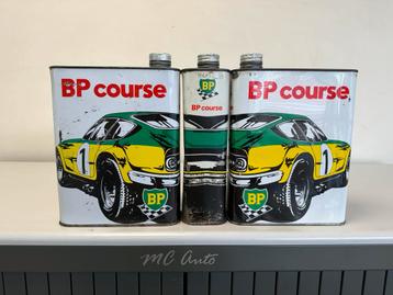 Vieux bidons d'huile BP Course Ferrari 