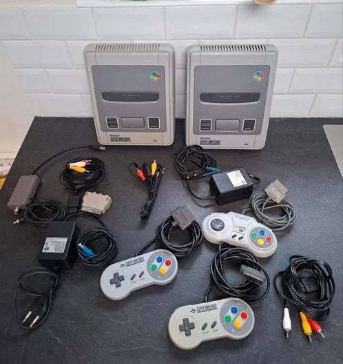 Twee Super Nintendo Snes + Met 13 spellen, Games en Spelcomputers, Spelcomputers | Nintendo Super NES, Gebruikt, Ophalen
