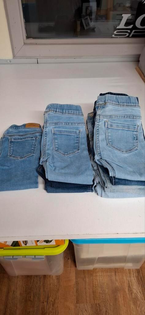 Jeans broeken maat 86 en 98 ( maat 92 verkocht ), Kinderen en Baby's, Kinderkleding | Kinder-kledingpakketten, Zo goed als nieuw