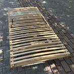 Eénpersoonsbed (zonder bedranden) met lattenbodem, Huis en Inrichting, Ophalen, Gebruikt, 90 cm, 200 cm