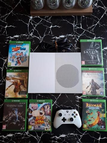 Xbox One S-console + 7 games + controller! beschikbaar voor biedingen