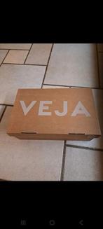 veja sneakers, Ophalen of Verzenden, Nieuw, Wit, Sneakers