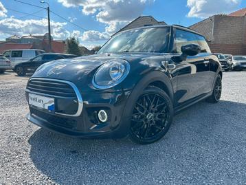 Mini Cooper 1.5 AUTOMAAT / 2020 / Carplay / PDC beschikbaar voor biedingen