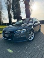 Audi A3 1.6tdi s-tronic euro6b gris nardo, Auto's, Audi, Leder, Diesel, 5 deurs, Particulier