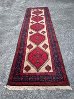 Vintage wollen vloerkleed / loper Karadja, Huis en Inrichting, Ophalen, Gebruikt, Rood