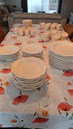 Leuk wit servies 86 delig, Antiek en Kunst, Ophalen