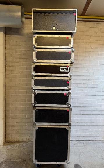 Flightcases 19" rack cases beschikbaar voor biedingen