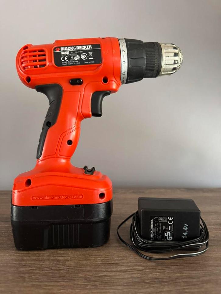 Black & Decker 14.4V, Doe-het-zelf en Bouw, Gereedschap | Boormachines, Gebruikt, Boormachine, Minder dan 400 watt, Variabele snelheid