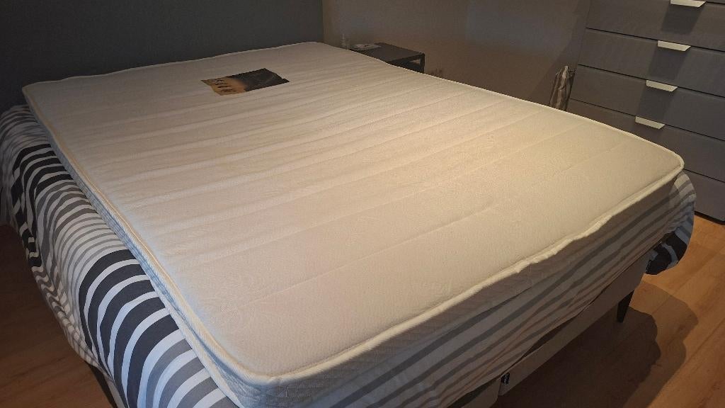 Topdek matras traagschuim 1.40 x 1.90 m, Huis en Inrichting, Slaapkamer | Matrassen en Bedbodems, Ophalen, Matras
