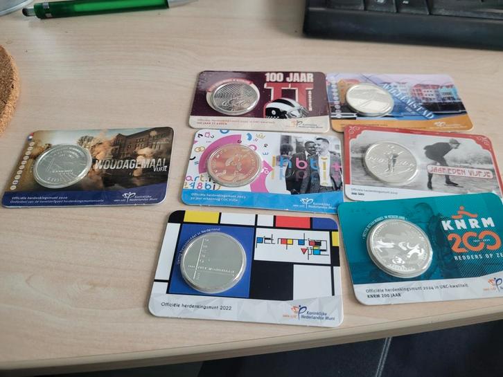 Herdenkingsmunten vijfjes coincards diverse soorten 7x, Postzegels en Munten, Munten | Europa | Euromunten, Losse munt, 5 euro