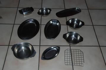 Set roestvrijstalen schalen voor €1 stuk in goede staat! beschikbaar voor biedingen