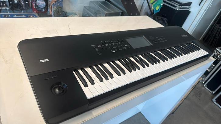 Korg Nautilus 73, Muziek en Instrumenten, Synthesizers, Gebruikt, Korg, Met midi-aansluiting, Ophalen