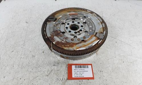 VLIEGWIEL BMW 1 serie (F40) (01-2019/-) (865563806), Auto-onderdelen, Motor en Toebehoren, BMW, Gebruikt